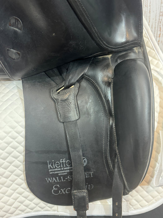 Used Kieffer Wall Street Dressage Saddle