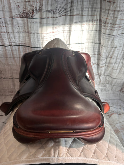 USED 18" Vega Amerigo Monoflap Cross Country Saddle