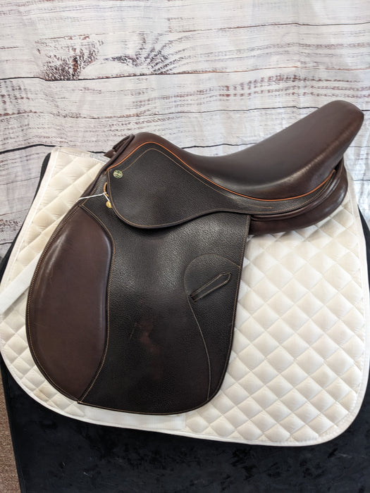 Used HDR Memor-X Close Contact Saddle - 17.5"