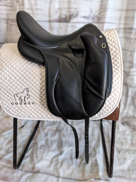 Used 2017 Devoucoux Makila Lab D3D Dressage Saddle - 17.5"