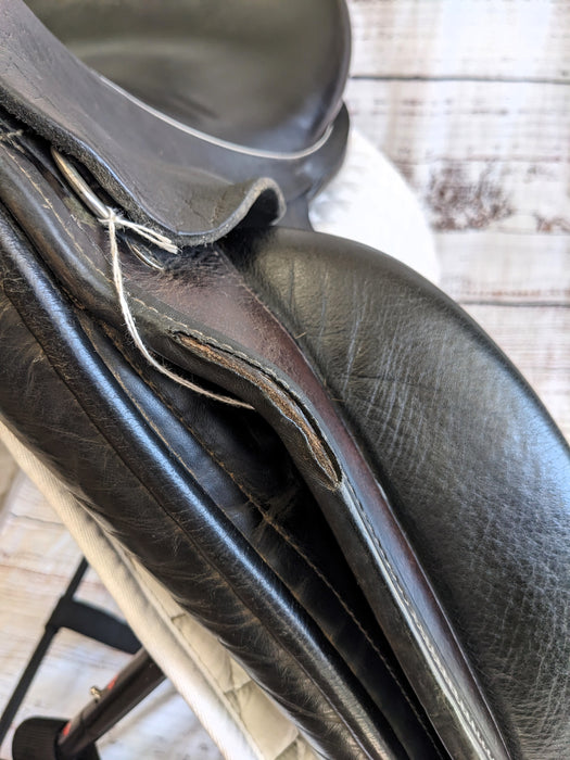 Used 17.5 Wolfgang Solo Custom Dressage Saddle