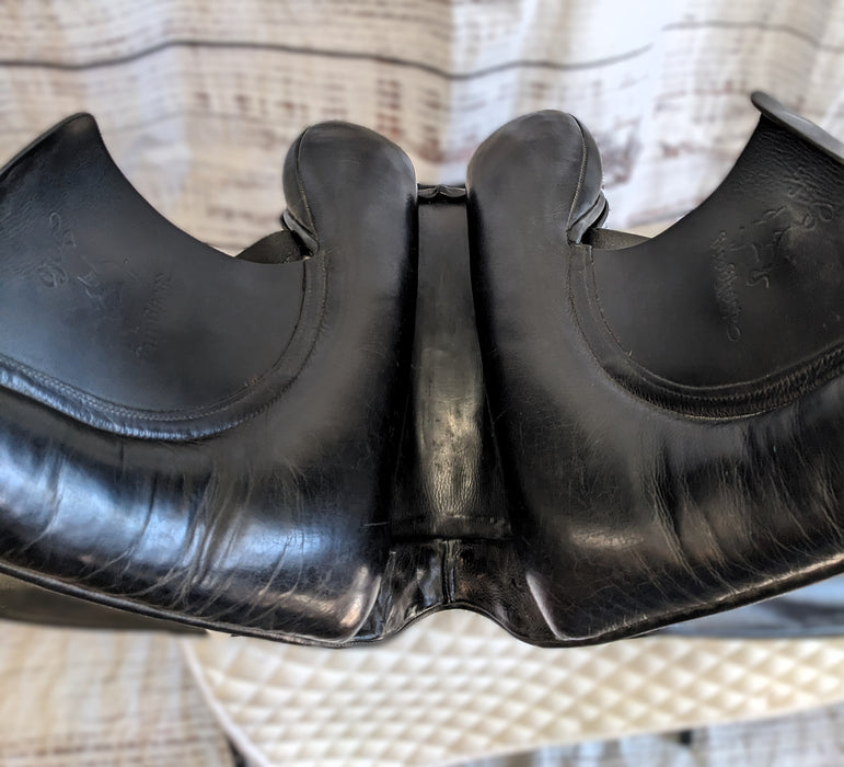 Used 17.5 Wolfgang Solo Custom Dressage Saddle