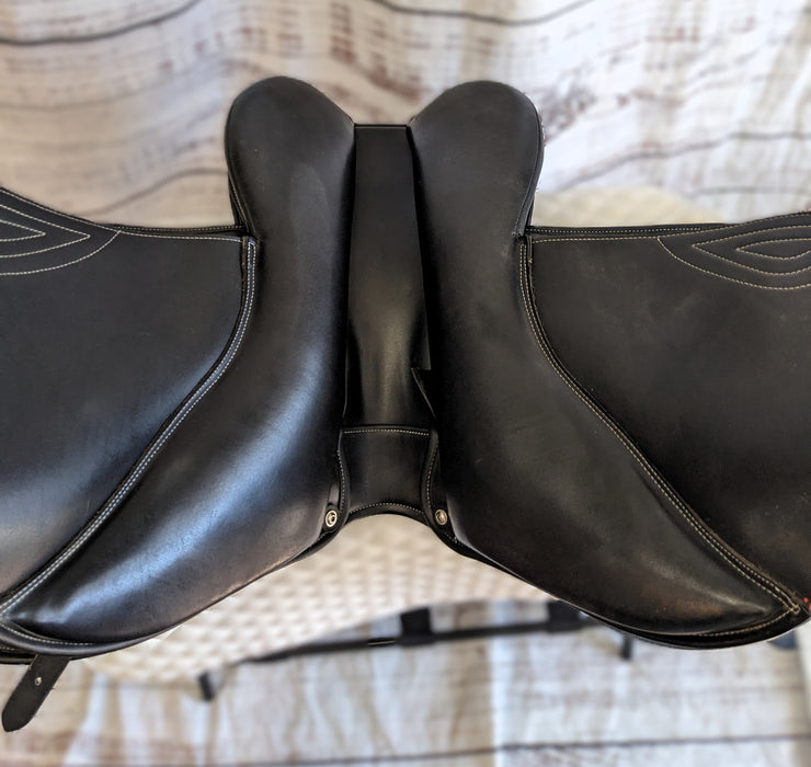 Used John Whitaker Bedale 16.5" saddle