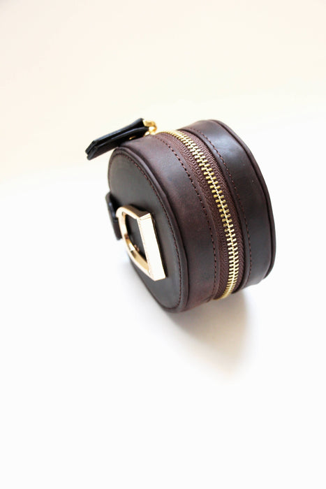 Oakbark & Chrome - Stirrup Accessory Keeper in Havana