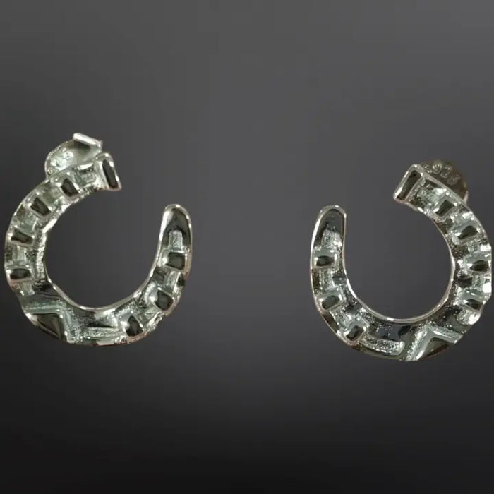 Westrian Earring - Horse Shoe
