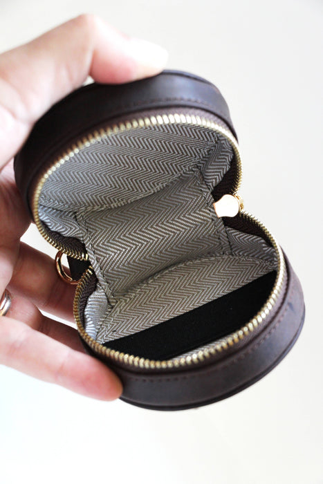 Oakbark & Chrome - Stirrup Accessory Keeper in Havana