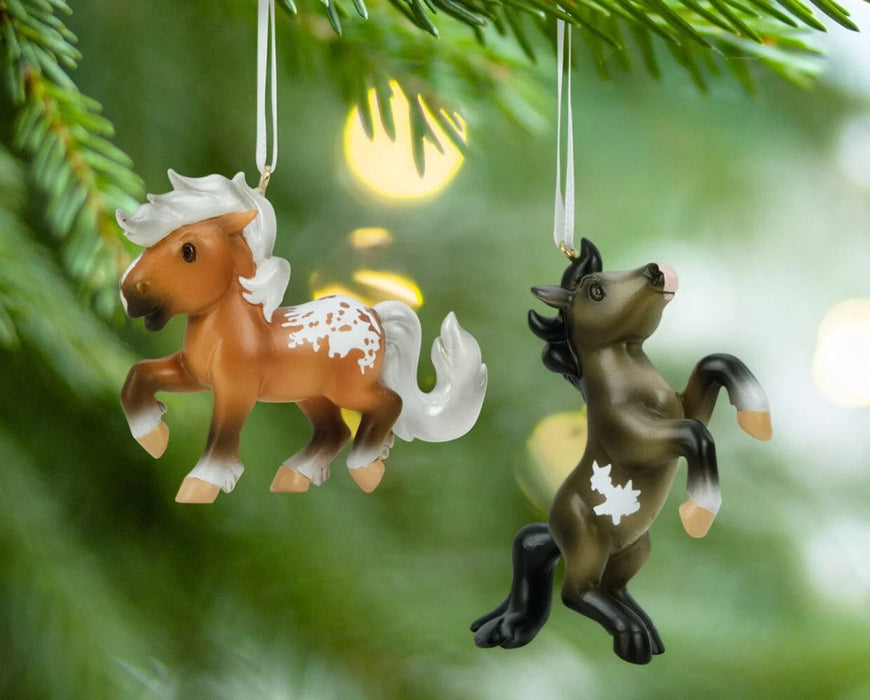 Breyer™ Fireheart & Mauvelous | 2026 Mini Ornament Set