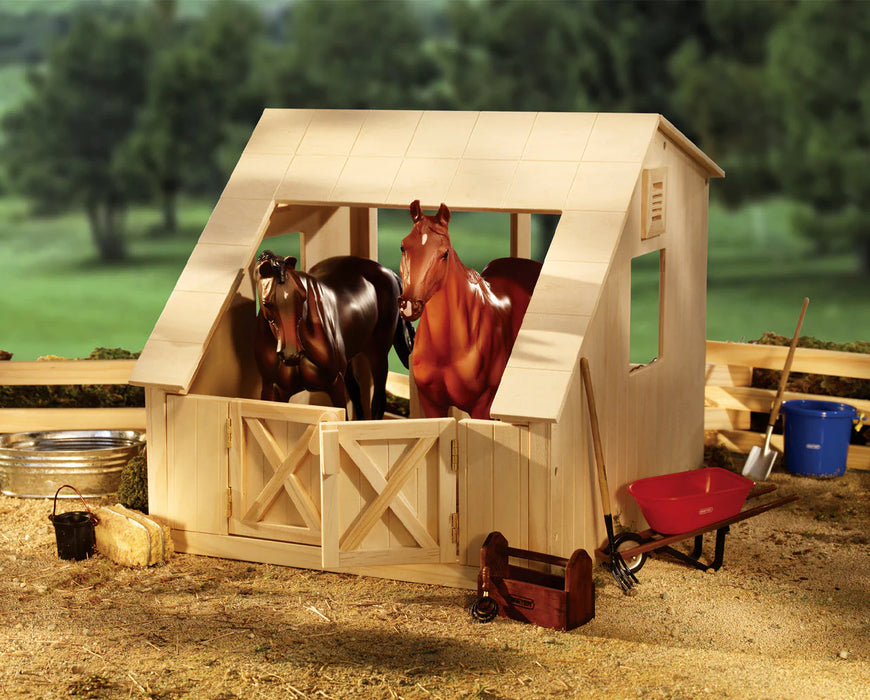 Breyer Wood Stable Traditional